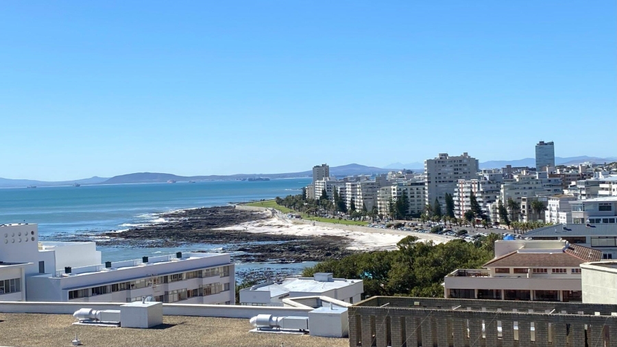 3 Bedroom Property for Sale in Sea Point Western Cape